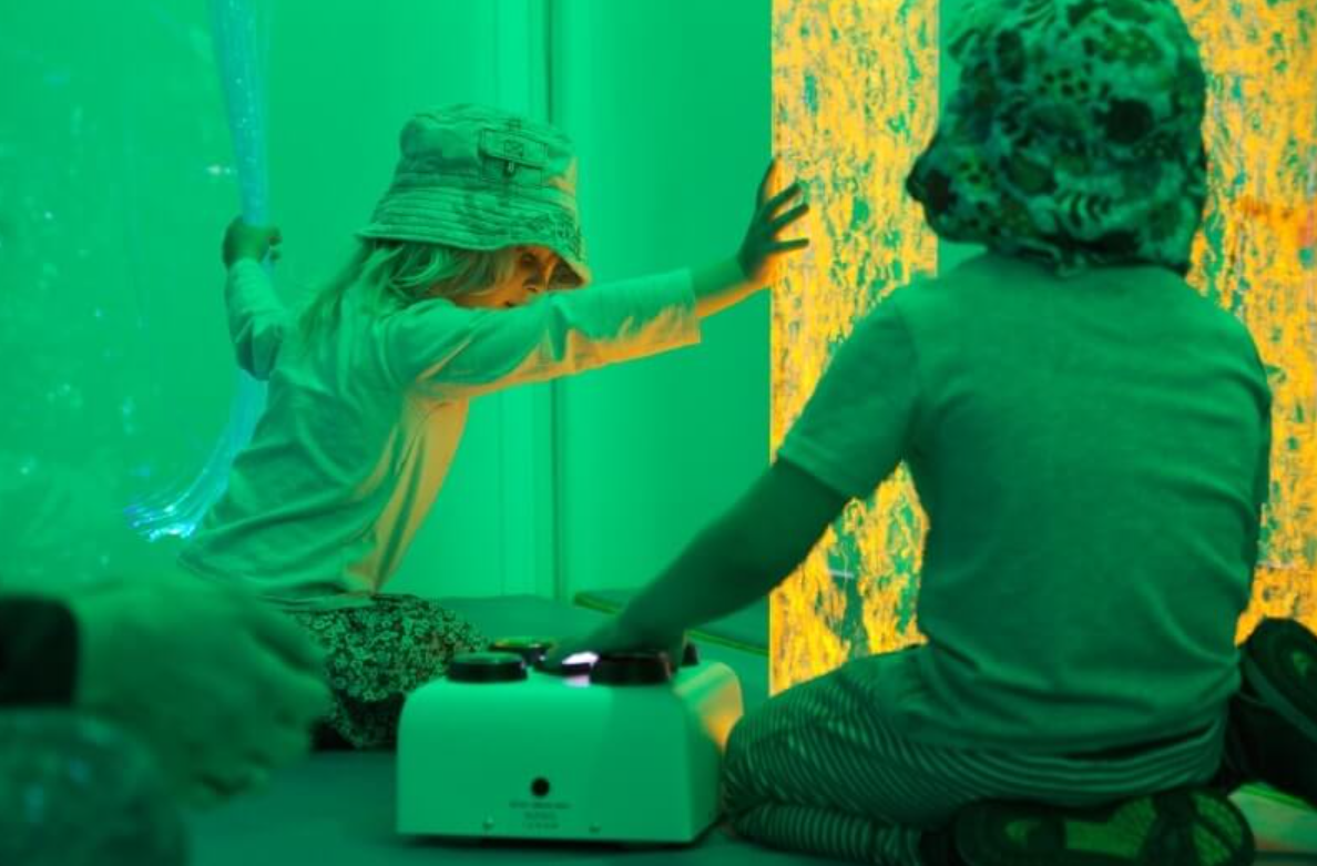 Interactive Bubble Tube & Dice Control - SENsory Toys4U