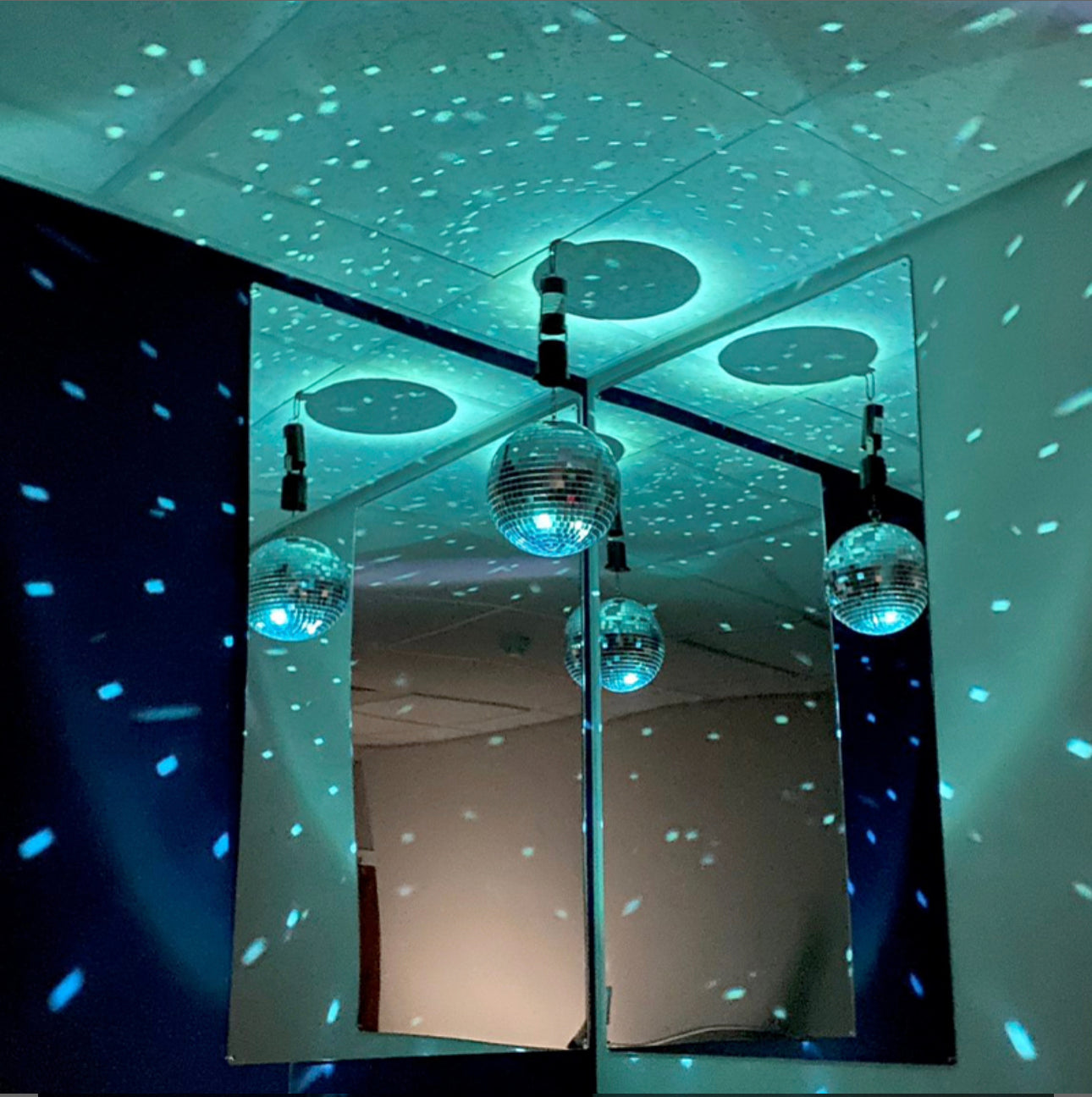 LARGE MIRRORS SET OF 2 - SENsory Toys4U