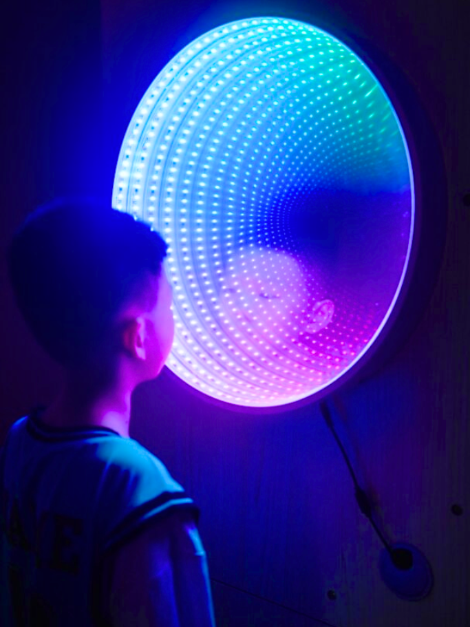 60cm Infinity Mirror with Giant Remote Buttons