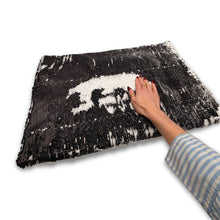 3kg Weighted Sequin Lap Pad – Black and white